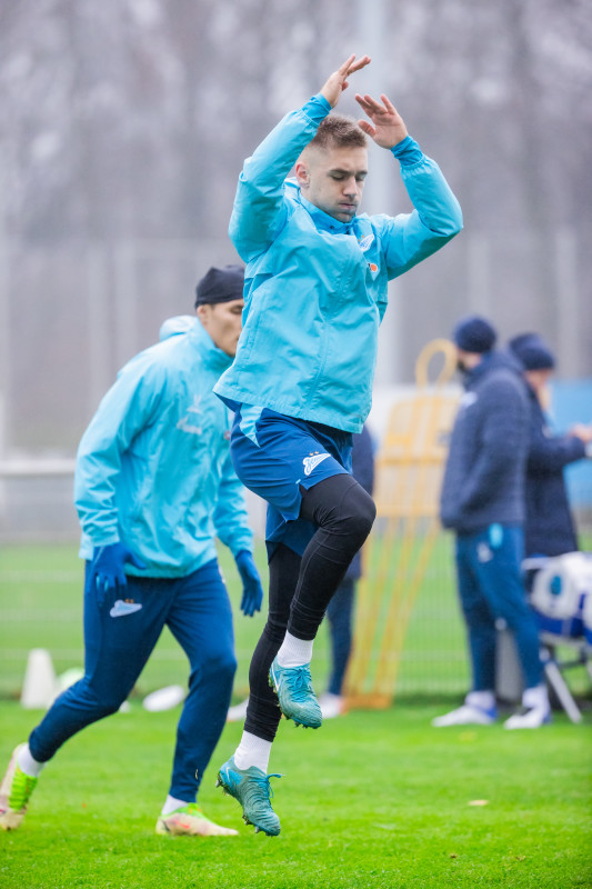 Тренировка основного состава «Зенита» перед матчем с «Крыльями Советов»