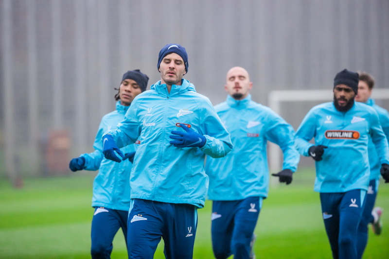 Тренировка основного состава «Зенита» перед матчем с «Крыльями Советов»