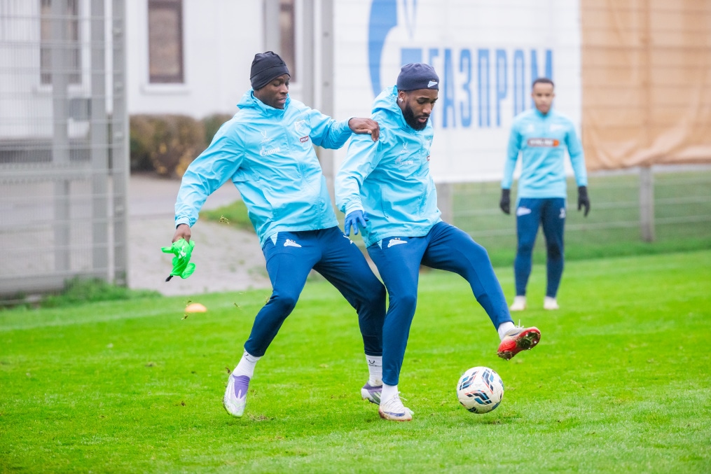 Тренировка основного состава «Зенита» перед матчем с «Крыльями Советов»