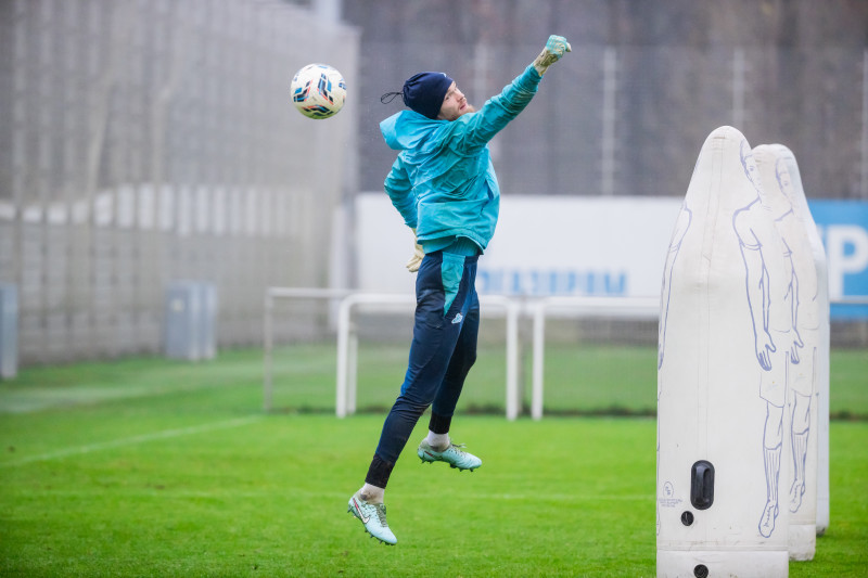 Тренировка основного состава «Зенита» перед матчем с «Крыльями Советов»