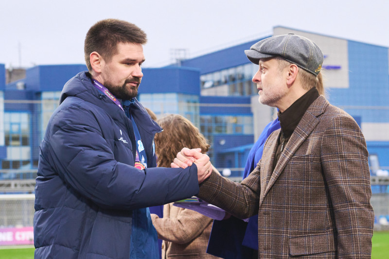 Церемония награждения женской команды «Зенит» бронзовыми медалями Суперлиги-2025