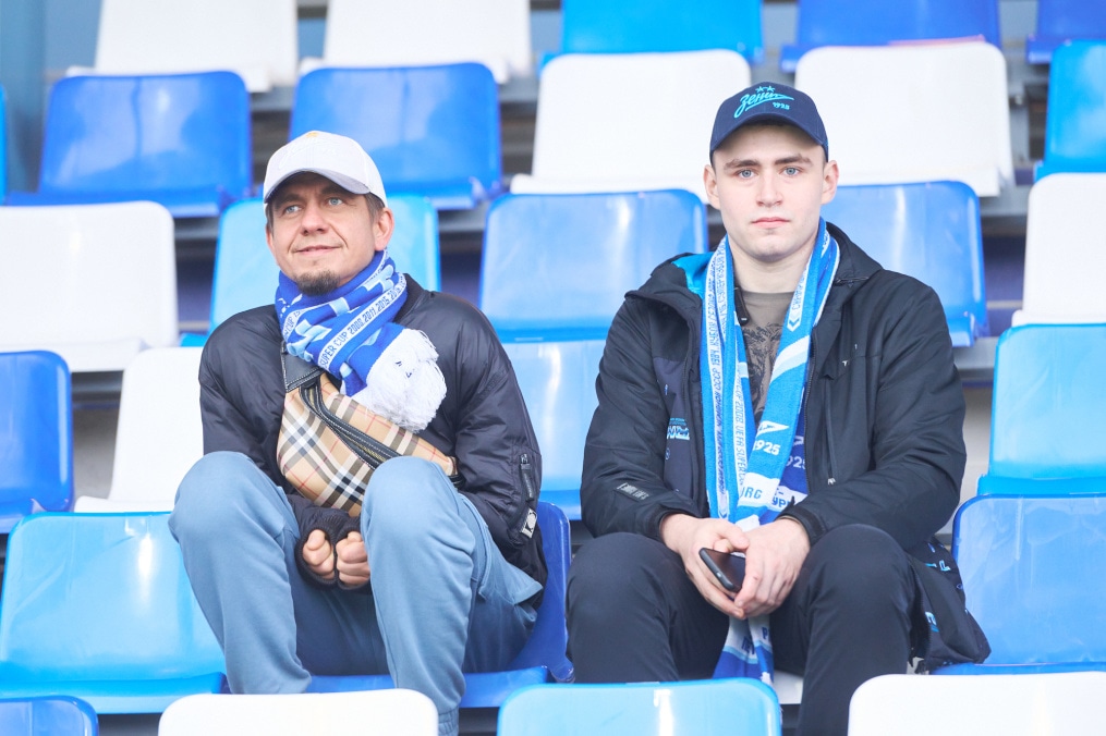 Болельщики на матче «Зенит» — ЦСКА