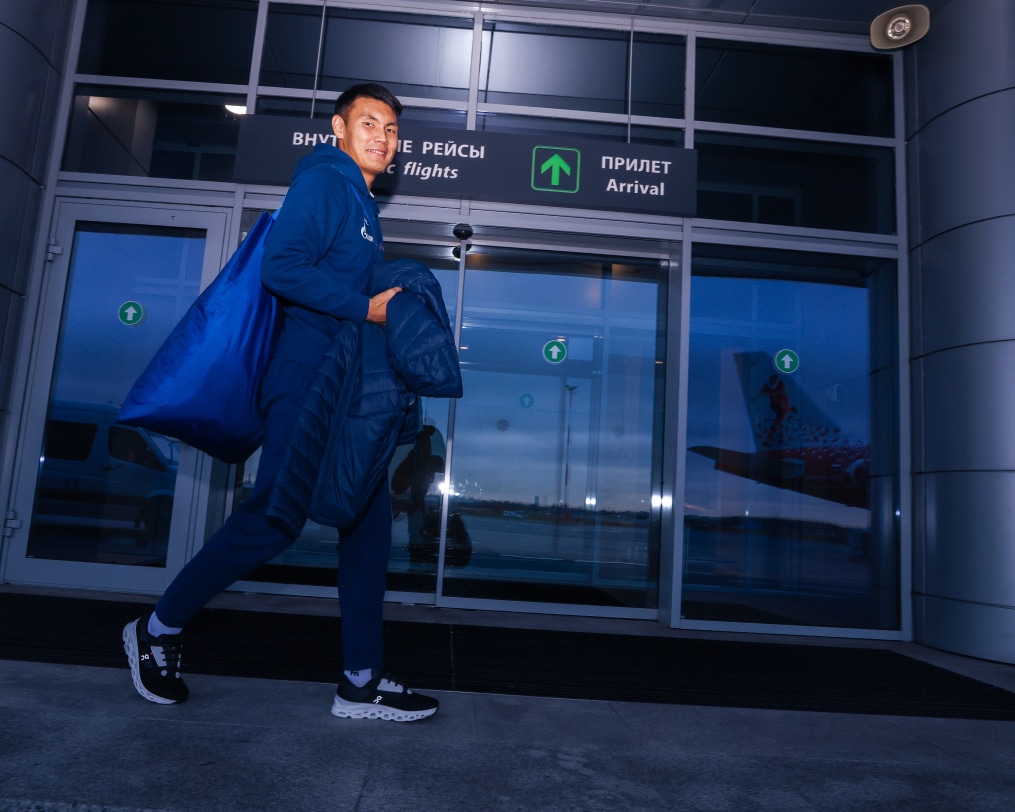 Вылет команды на матч с ФК «Крылья Советов»