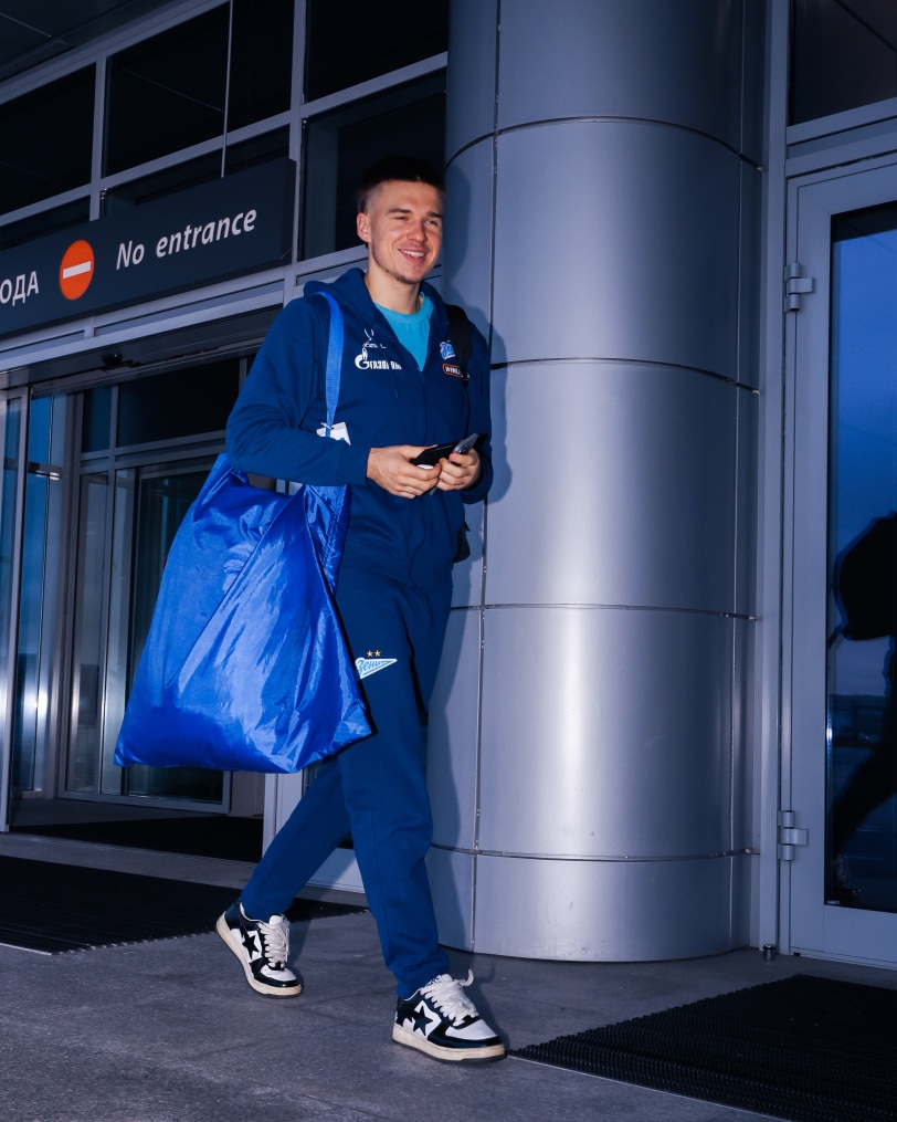 Вылет команды на матч с ФК «Крылья Советов»