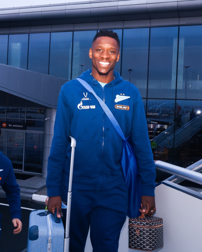 Вылет команды на матч с ФК «Крылья Советов»