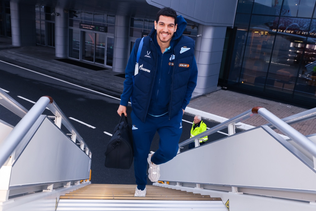 Вылет команды на матч с ФК «Крылья Советов»