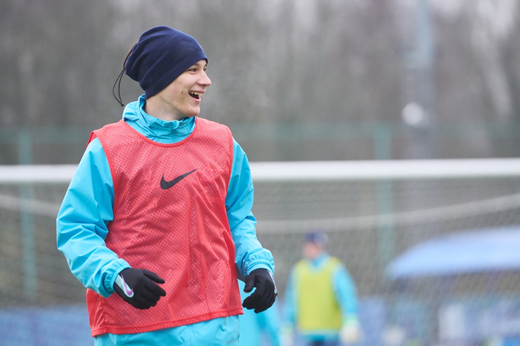 Тренировка «Зенита»-м перед товарищеским матчем с «Зенитом»-2