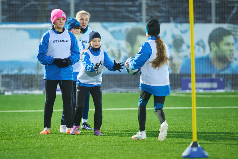 Совместная тренировка Анастасии Поздеевой и Вероники Куропаткиной с командой U-13