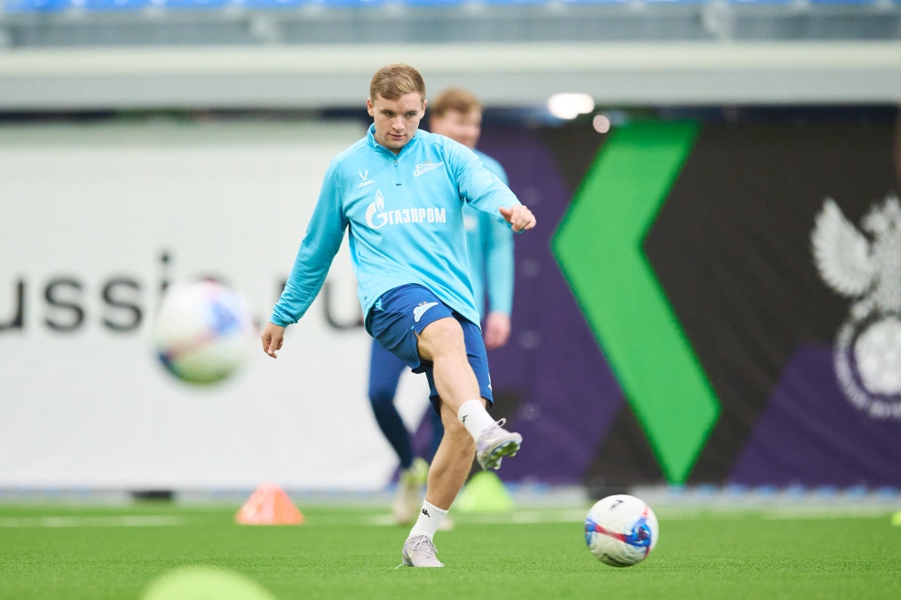 Тренировка «Зенита»-2 в Новом манеже