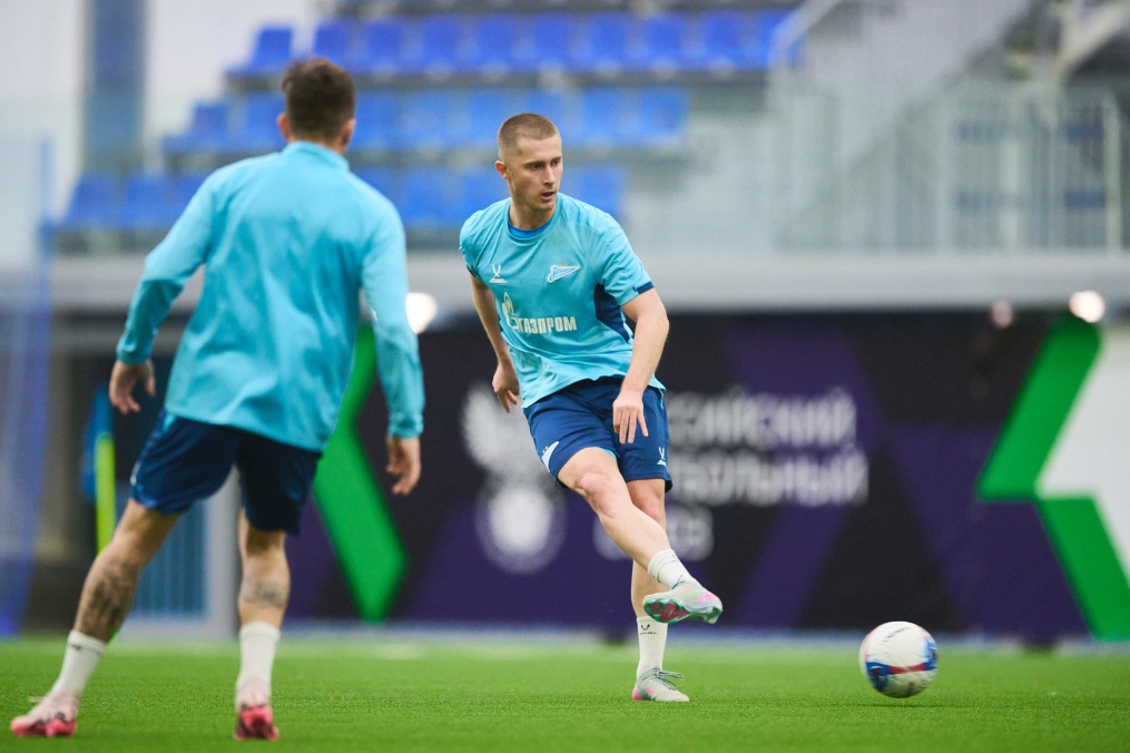 Тренировка «Зенита»-2 в Новом манеже