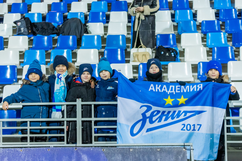 Болельщики на матче «Зенит»-м — «Локомотив»-м