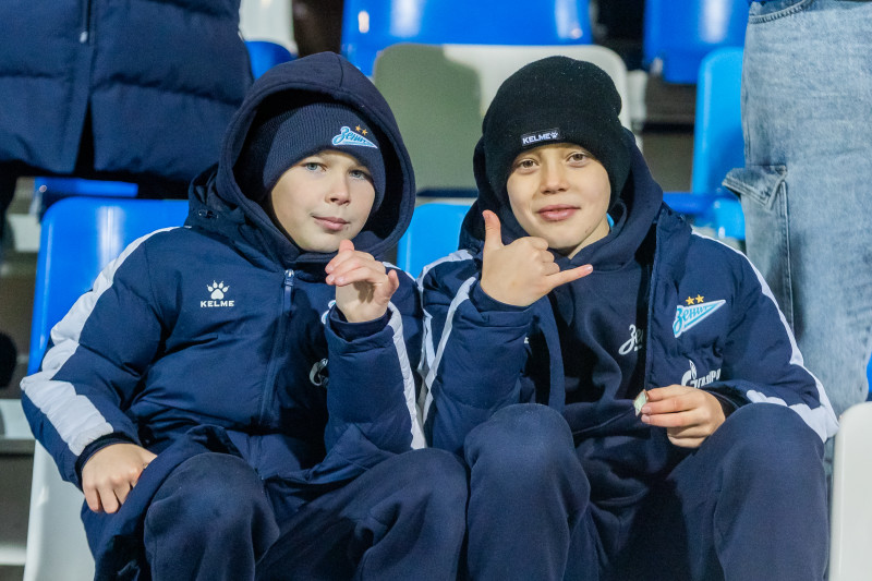 Болельщики на матче «Зенит»-м — «Локомотив»-м