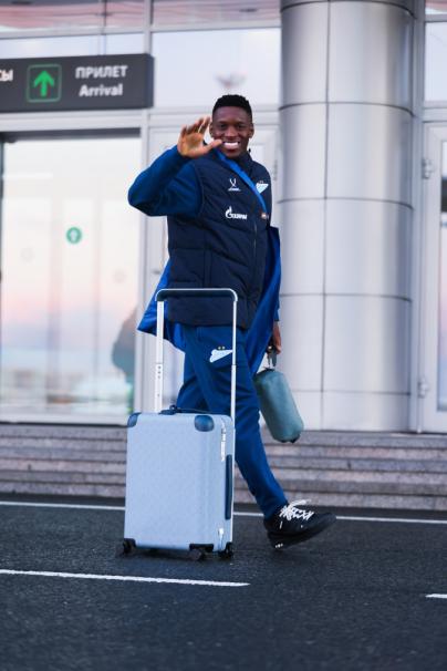 Вылет команды на матч с ФК «Пари НН»