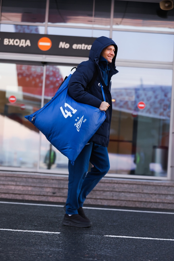 Вылет команды на матч с ФК «Пари НН»