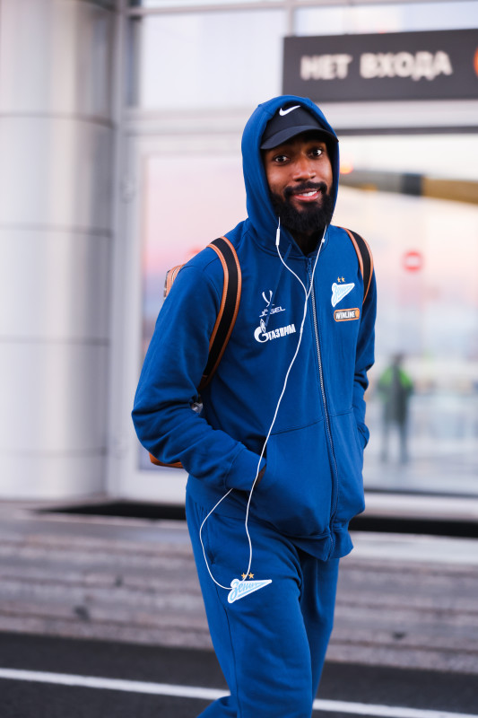 Вылет команды на матч с ФК «Пари НН»