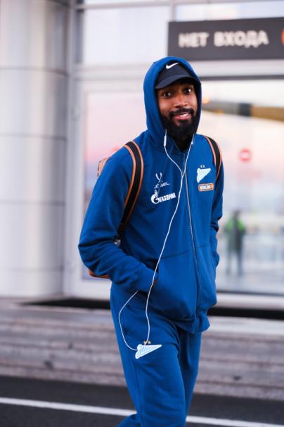 Вылет команды на матч с ФК «Пари НН»