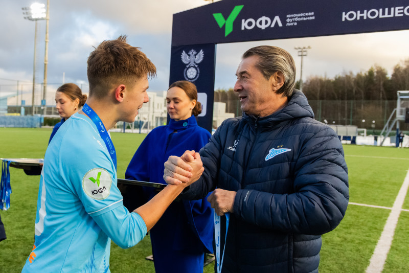Награждение «Зенита» U-17 по итогам сезона 2025 ЮФЛ-2