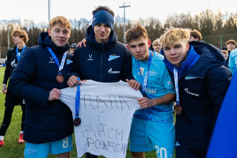 Награждение «Зенита» U-17 по итогам сезона 2025 ЮФЛ-2