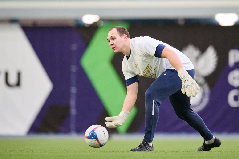 Выпускной в «Газпром»-Академии: матч между тренерами и выпускниками