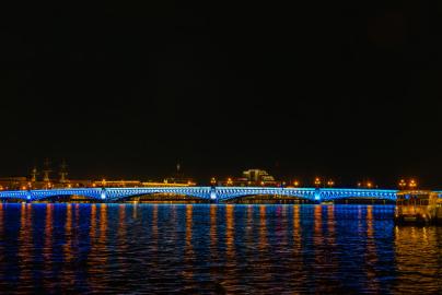 Праздничная подсветка петербургских доминант в честь Чемпионства «Зенита»