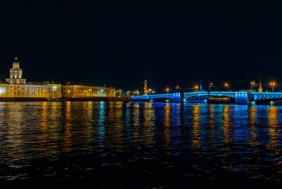 Праздничная подсветка Петербургских доминант в честь Чемпионства «Зенита»