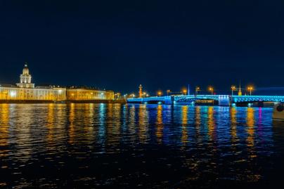 Праздничная подсветка Петербургских доминант в честь Чемпионства «Зенита»