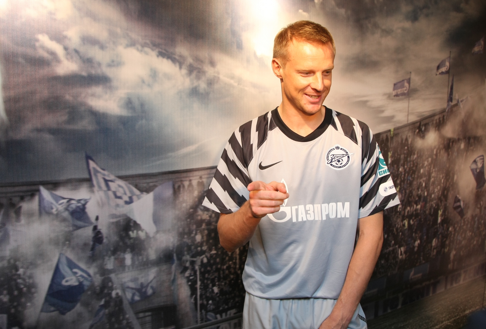NIKE FOOTBALL Представляет форму «ЗЕНИТА» 2011—2012