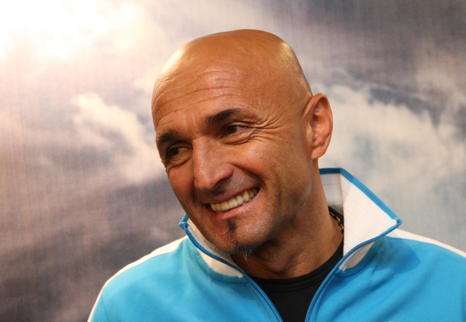 NIKE FOOTBALL Представляет форму «ЗЕНИТА» 2011—2012