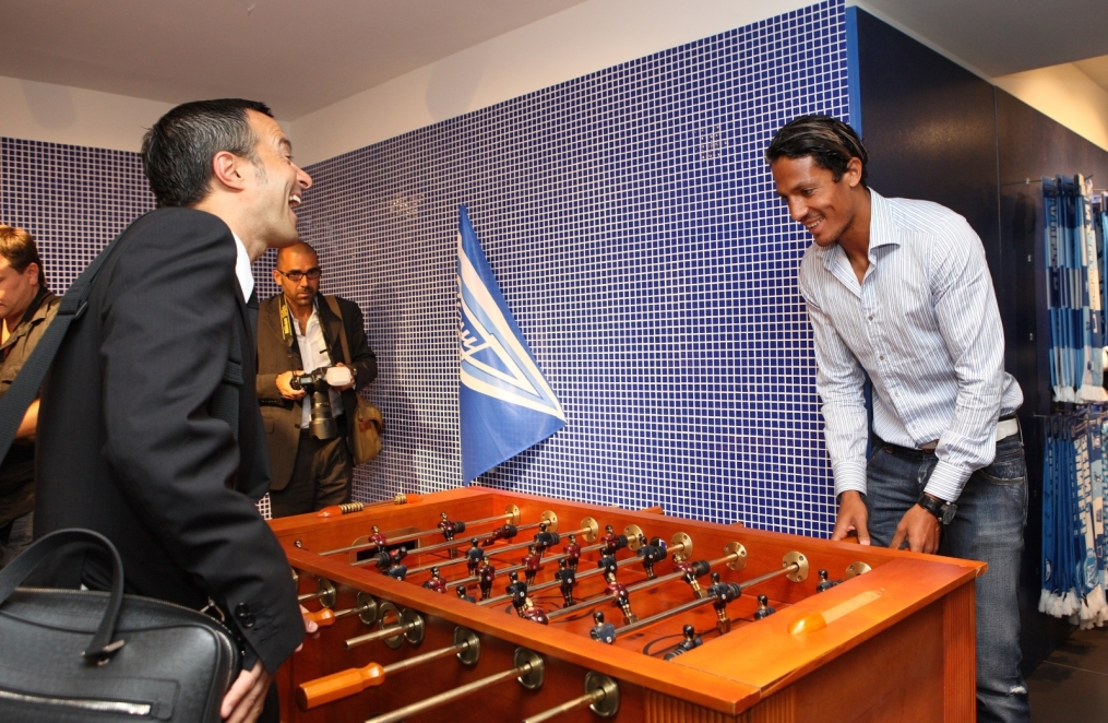 Бруну Алвеш в магазине  «Зенит-Арена»