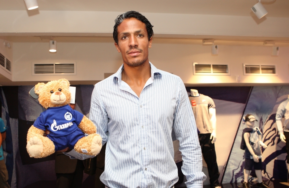 Бруну Алвеш в магазине  «Зенит-Арена»