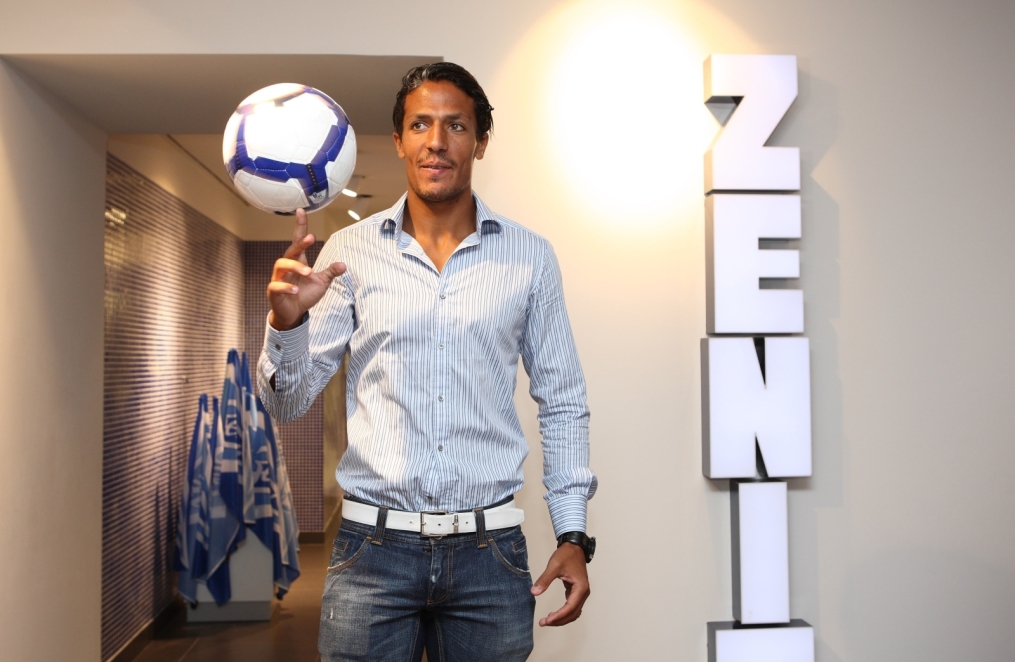 Бруну Алвеш в магазине  «Зенит-Арена»