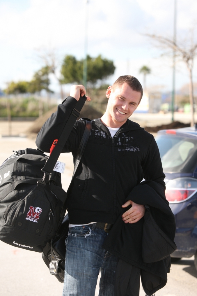 Первый день в команде нового вратаря  Юрия Жевнова