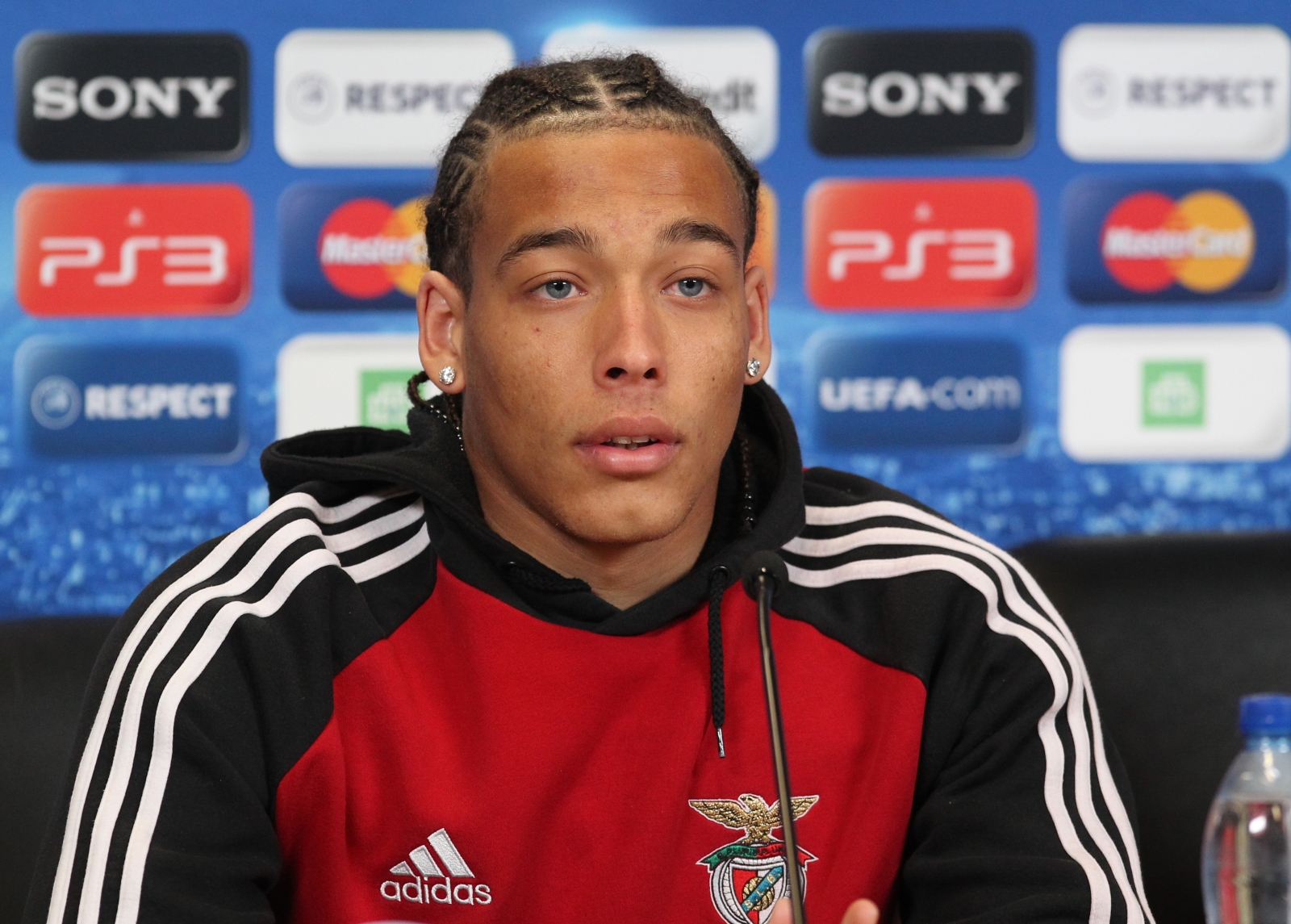 Пресс-конференция главного тренера ФК Бенфика, Жорже Жезуша