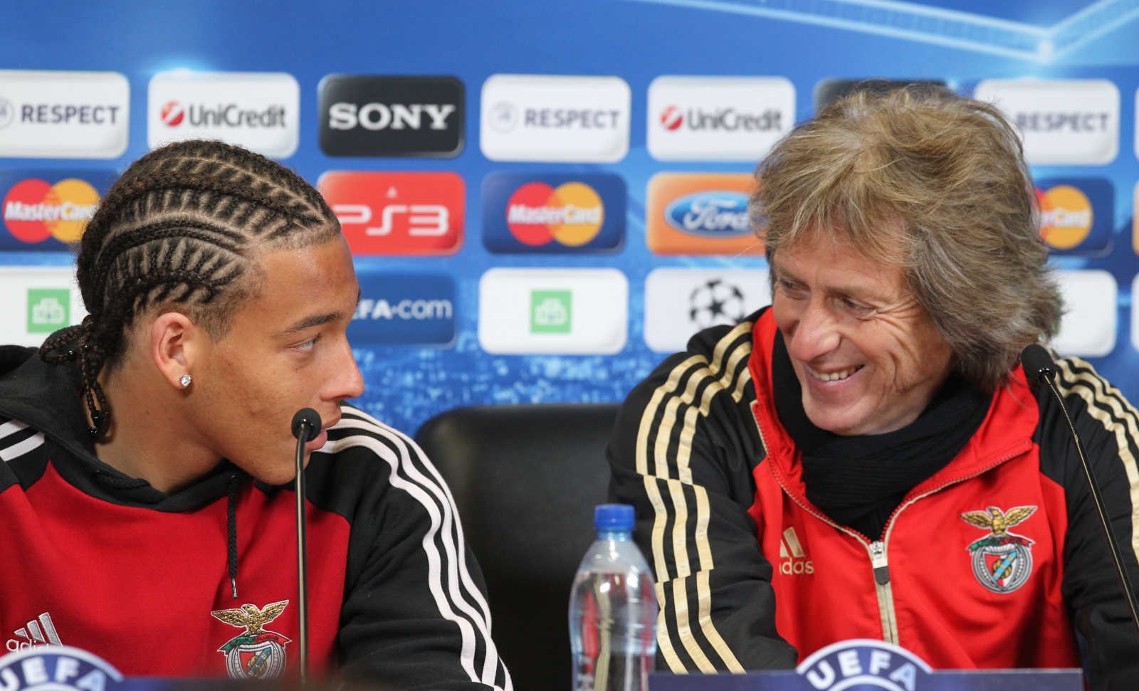 Пресс-конференция главного тренера ФК Бенфика, Жорже Жезуша