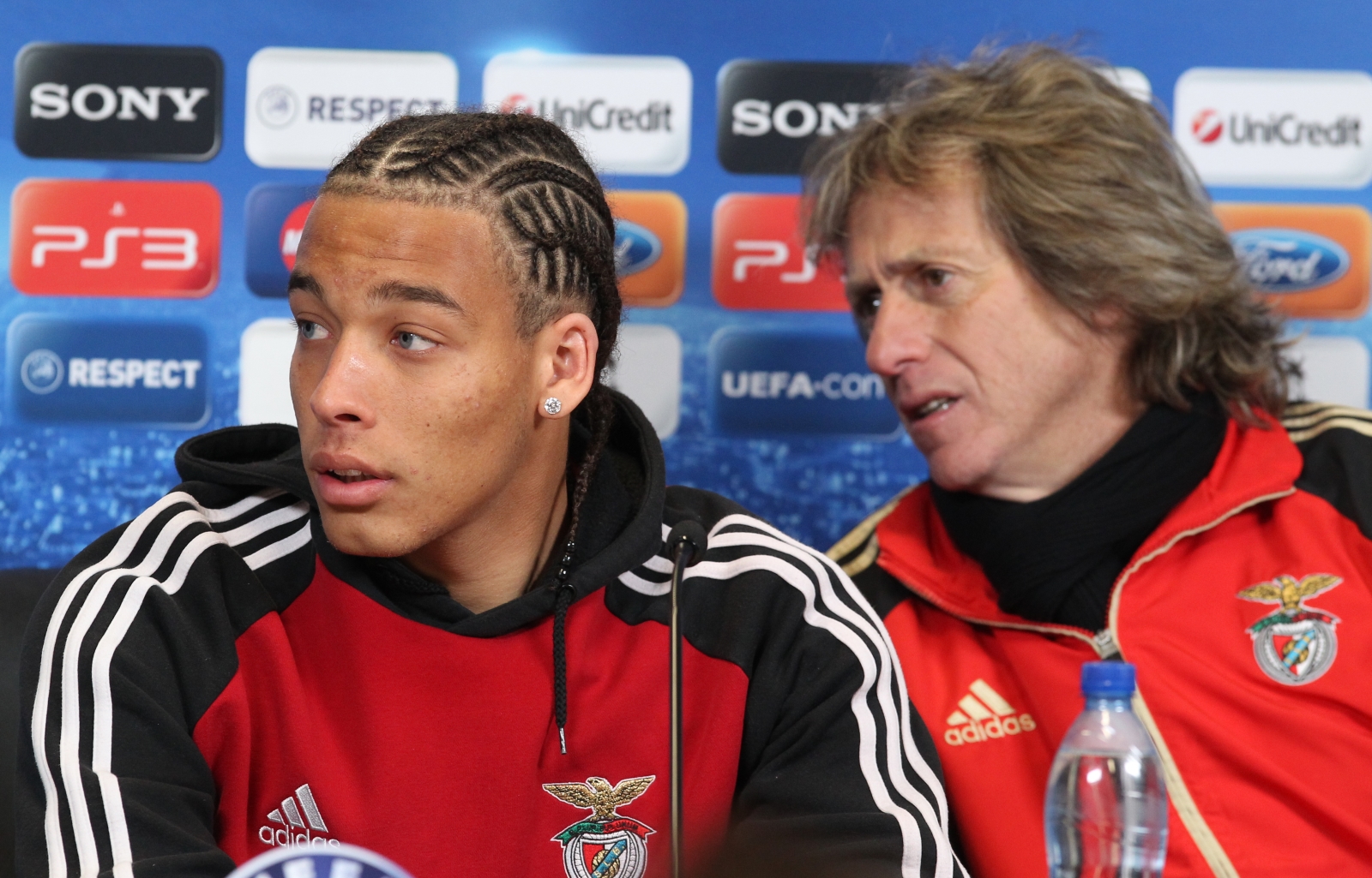 Пресс-конференция главного тренера ФК Бенфика, Жорже Жезуша