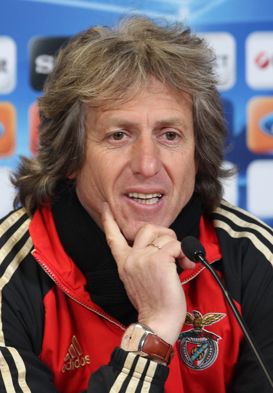 Пресс-конференция главного тренера ФК Бенфика, Жорже Жезуша