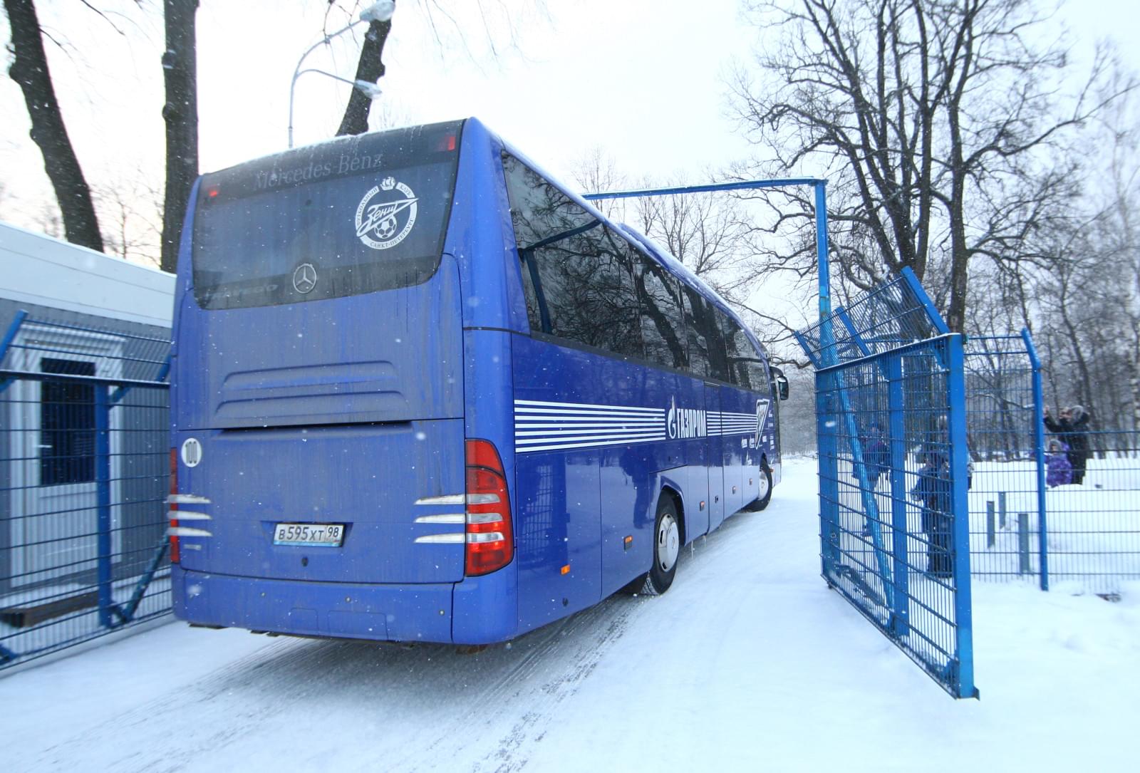 Отъезд команды на матч  «Зенит» — «Ливерпуль»