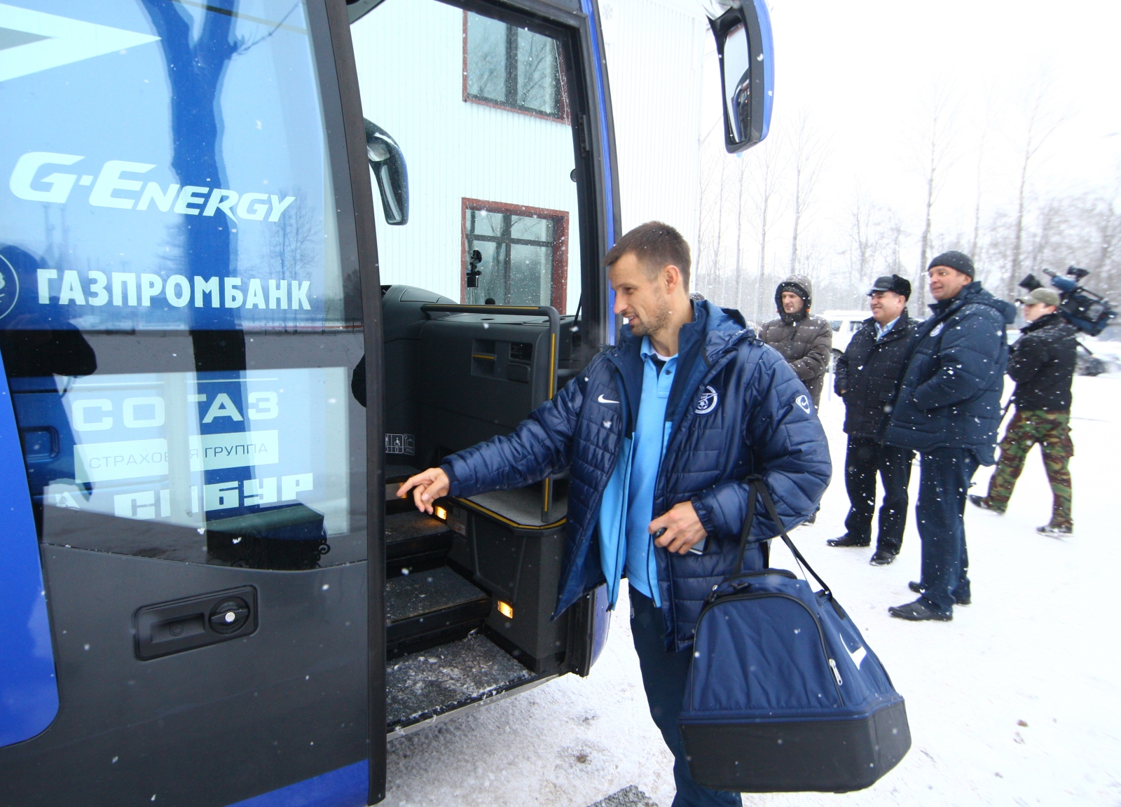 Отъезд команды на матч  «Зенит» — «Ливерпуль»