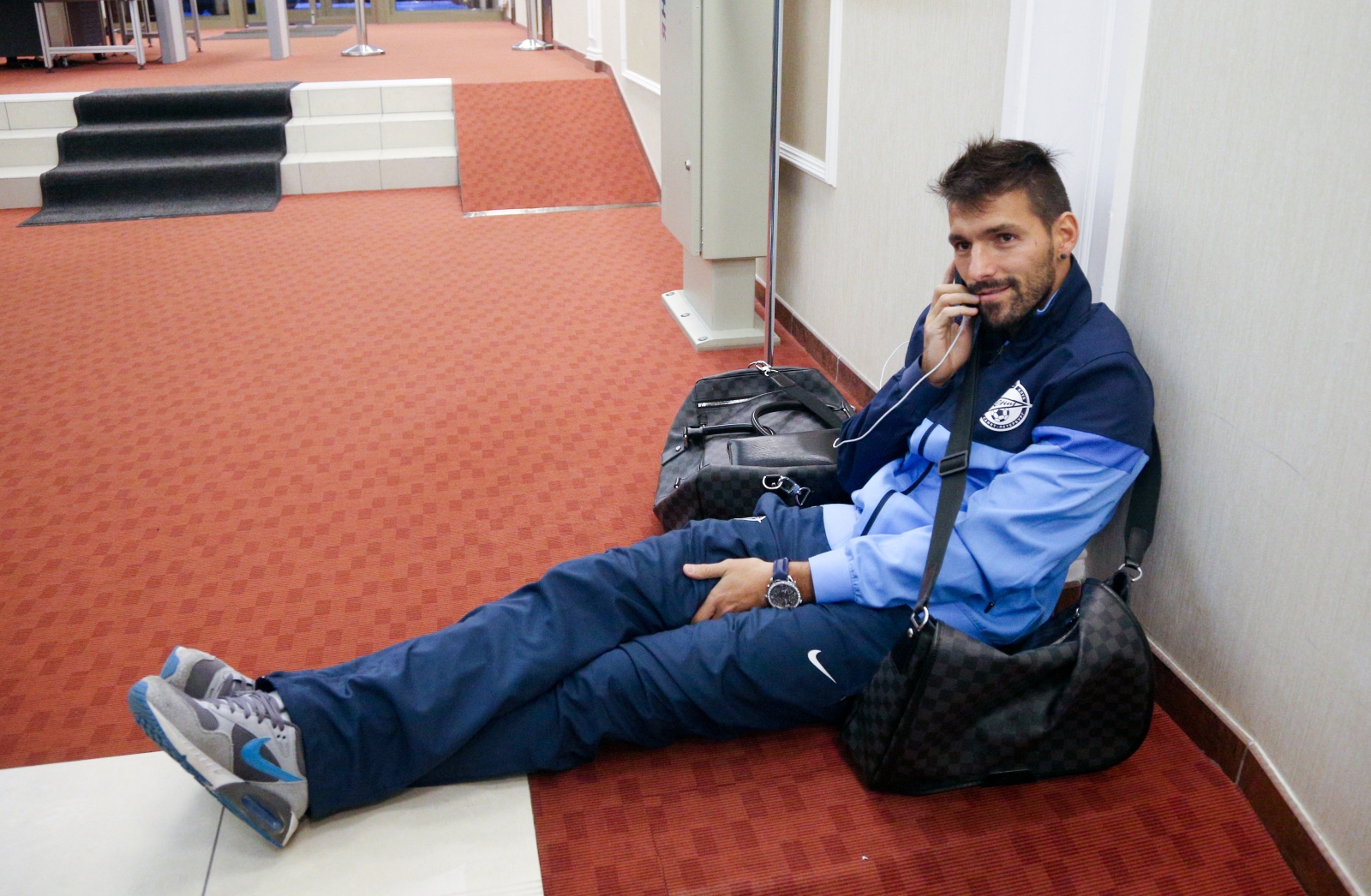 Вылет команды на матч «Зенит» — «Ливерпуль»