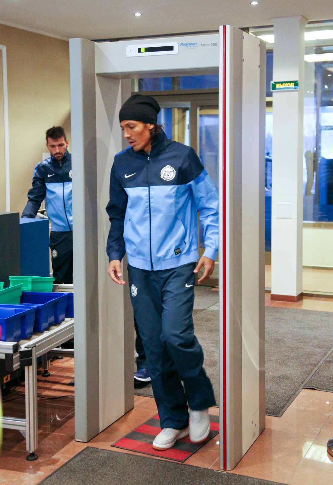 Вылет команды на матч «Зенит» — «Ливерпуль»