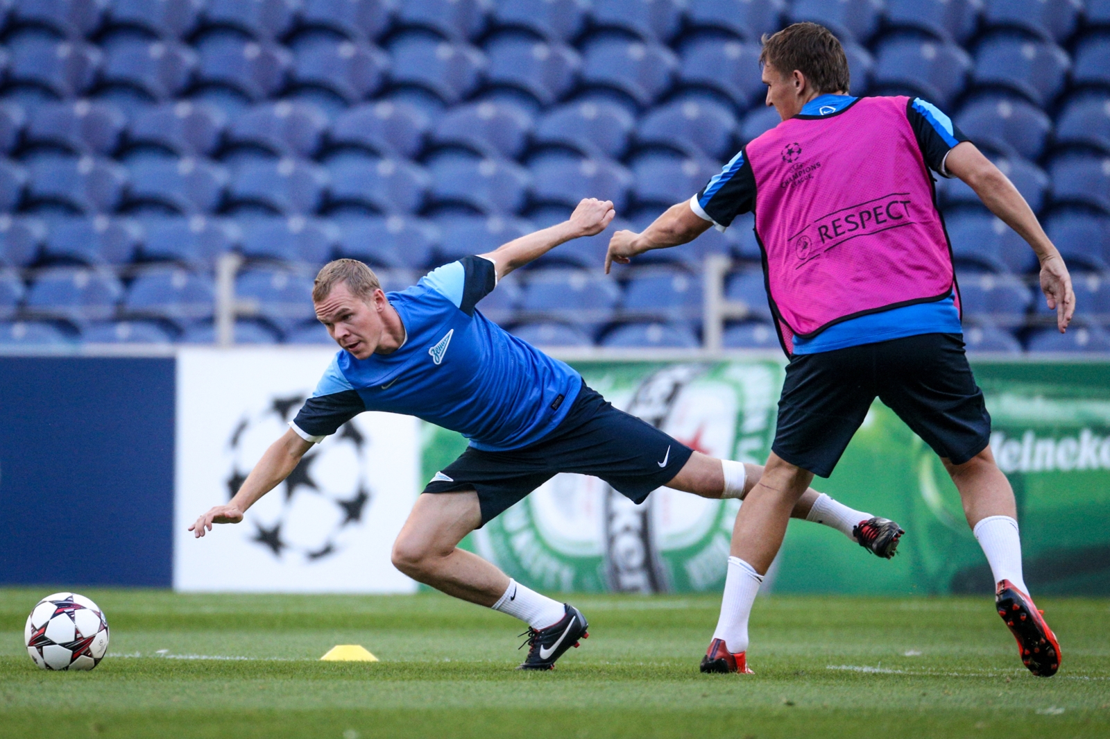 Тренировка «Зенита» перед матчем «Пасуш де Феррейра» — «Зенит».