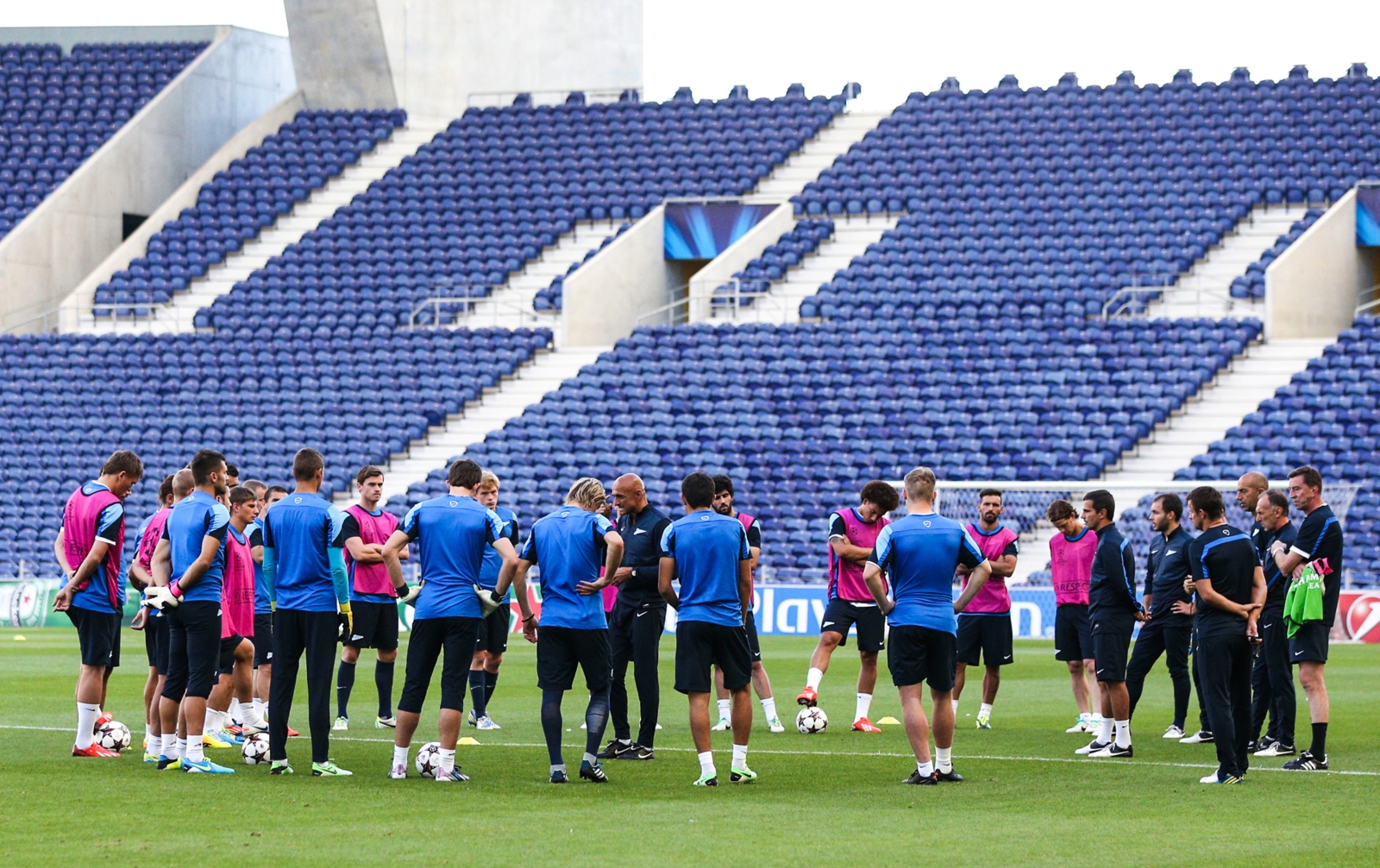 Тренировка «Зенита» перед матчем «Пасуш де Феррейра» — «Зенит».