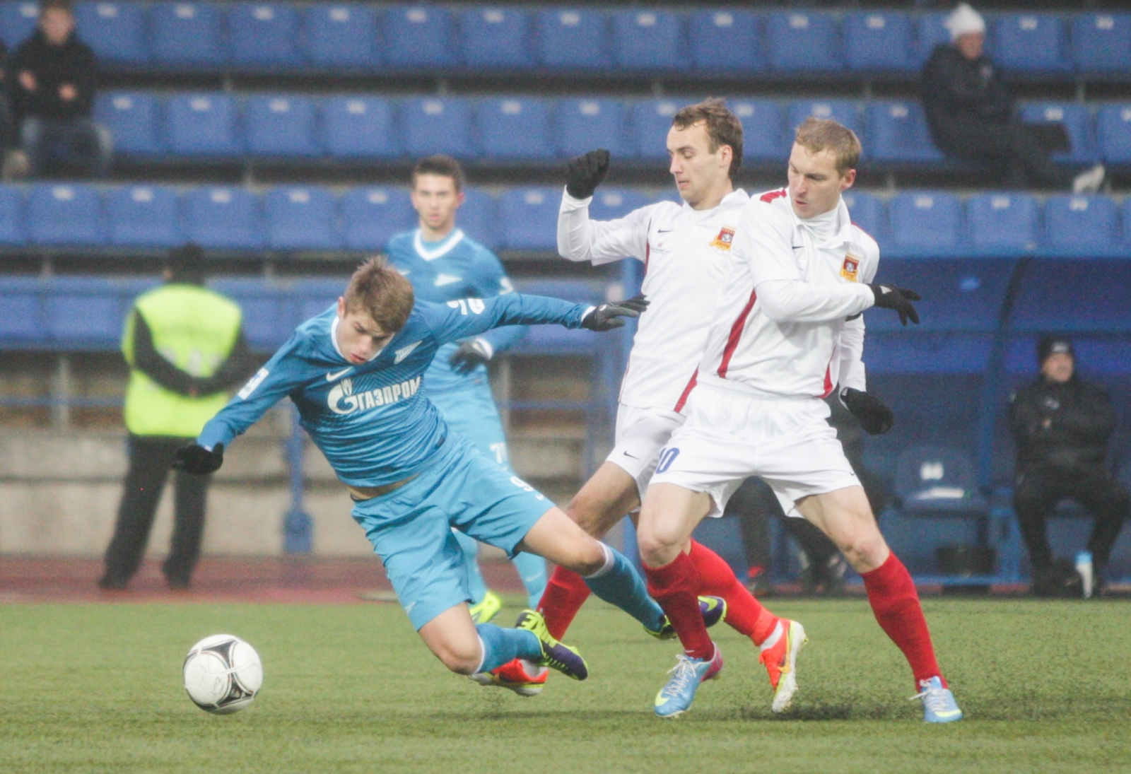 Первенство команд второго дивизиона «Зенит»-2 — «Днепр» (Смоленск)