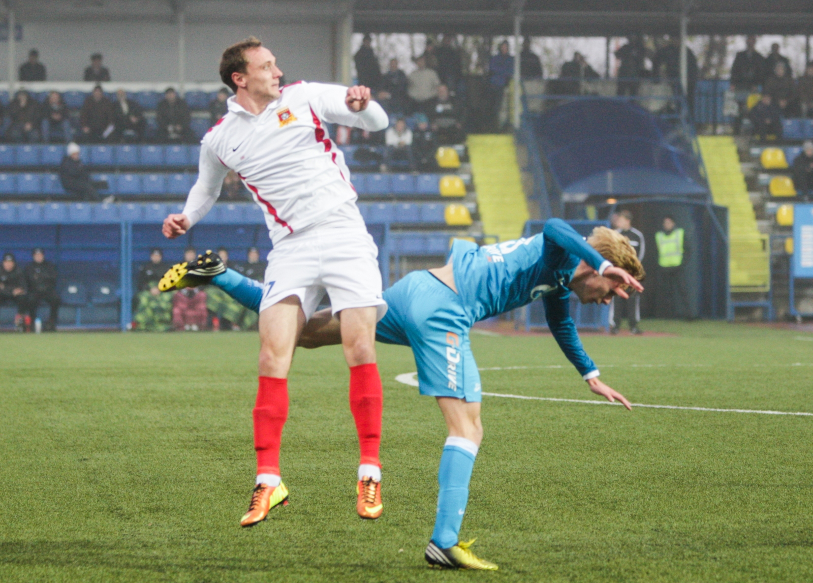 Первенство команд второго дивизиона «Зенит»-2 — «Днепр» (Смоленск)