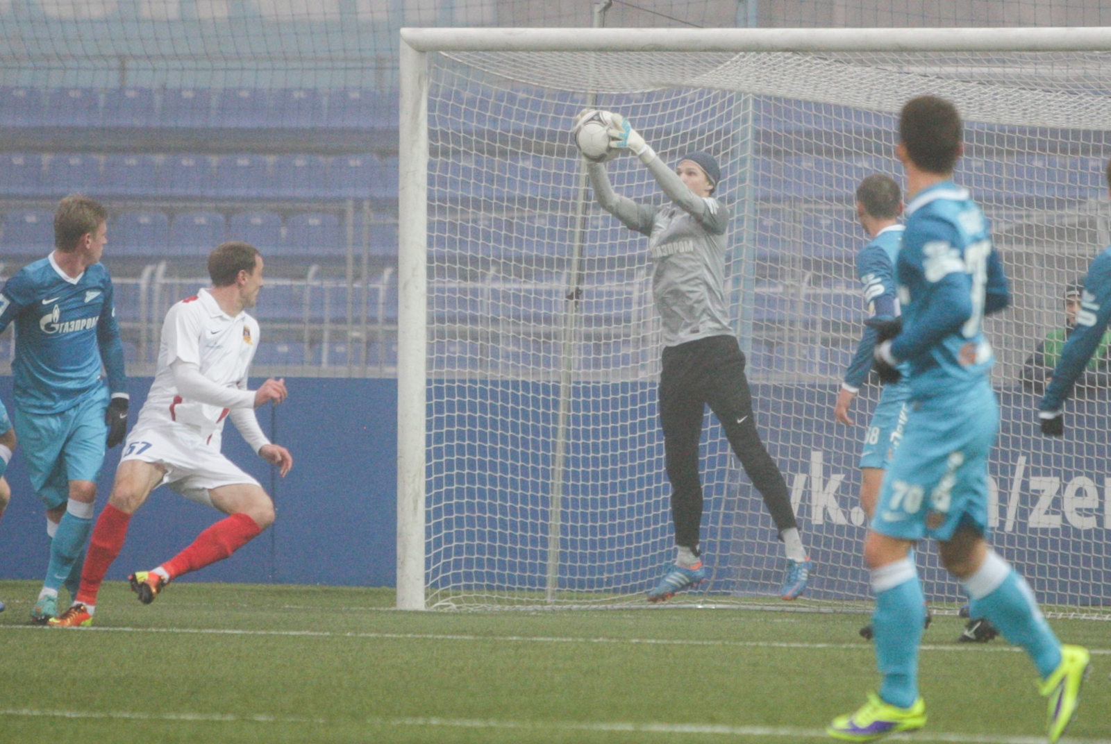 Первенство команд второго дивизиона «Зенит»-2 — «Днепр» (Смоленск)