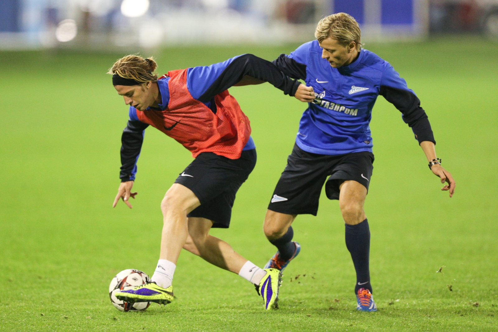 Зимние сборы «Зенита» в Дохе, вечерняя тренировка