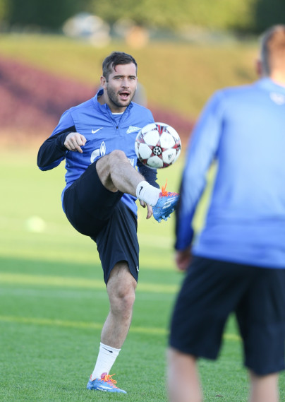 Зимние сборы «Зенита» в Дохе, вечерняя тренировка