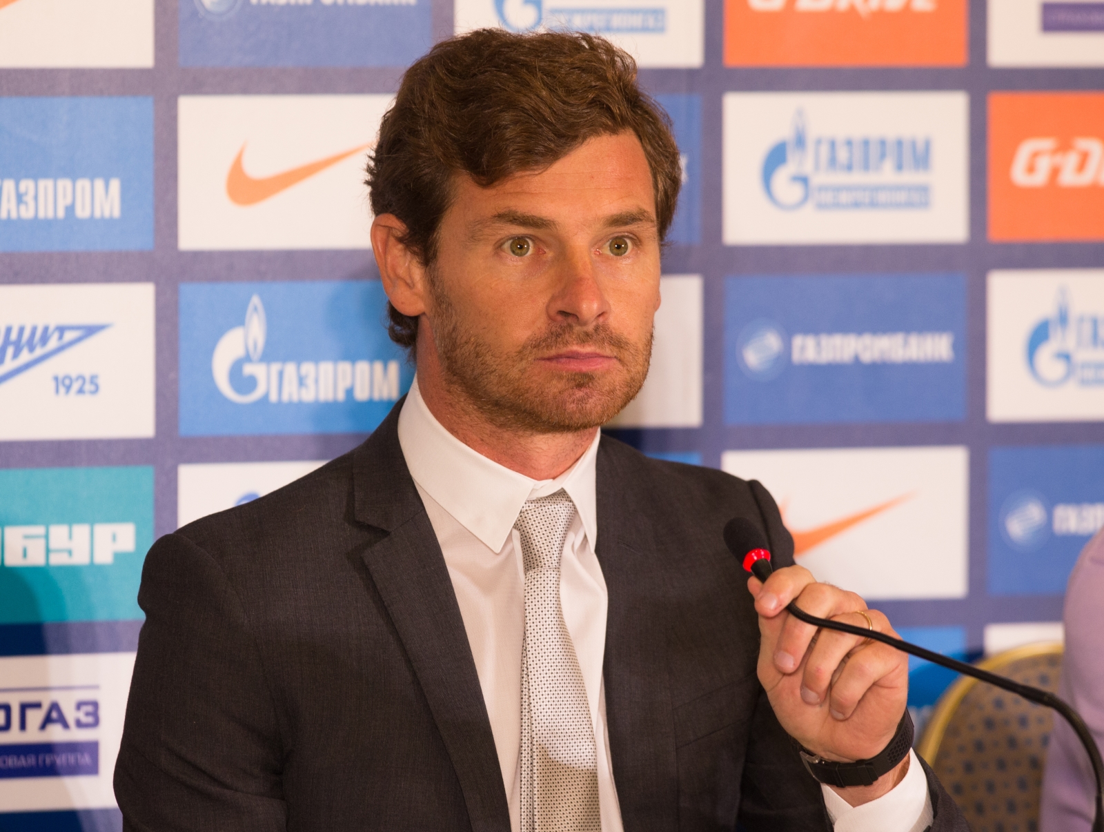 Представление нового главного тренера Андре Виллаш-Боаша