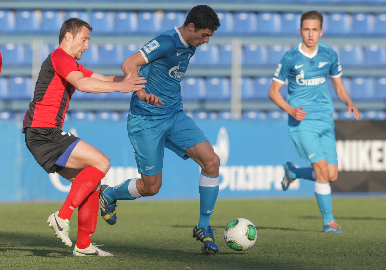 Футбольный матч «Зенит-2» — «Знамя Труда»