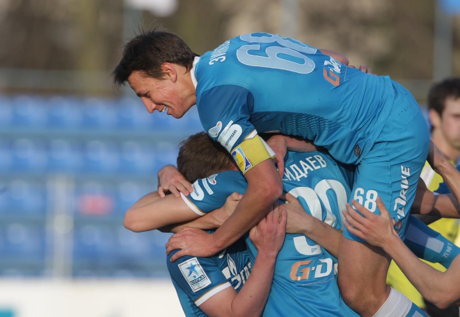 Футбольный матч «Зенит-2» — «Знамя Труда»